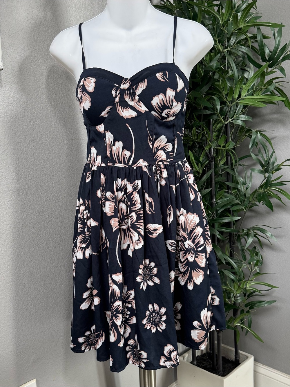 Floral Spaghetti-Strap Sundress - Black with Blush Floral